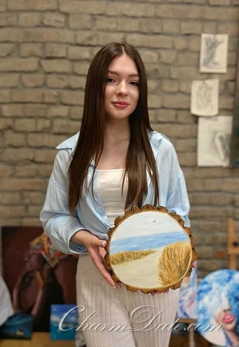 Anastasiia, 21