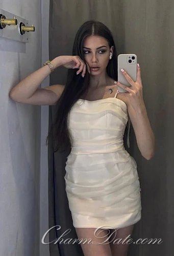 Anastasia, 24