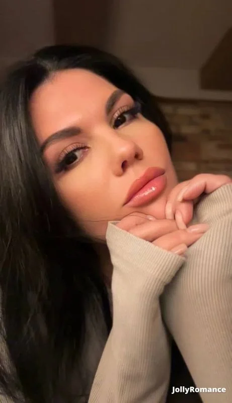 Yuliia, 40
