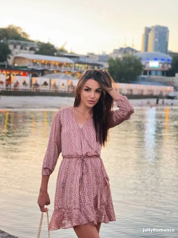 Kateryna, 30